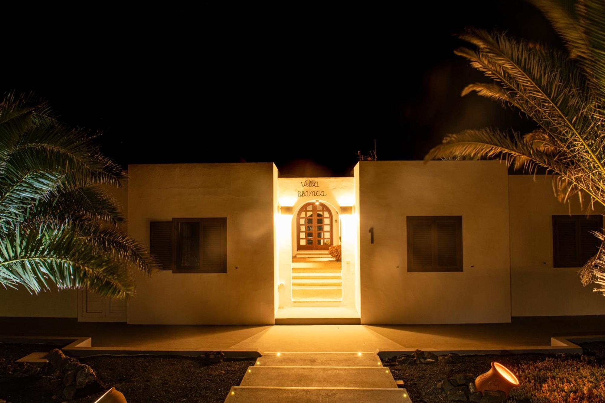 Villa Blanca Nudist Place Charco del Palo Extérieur photo